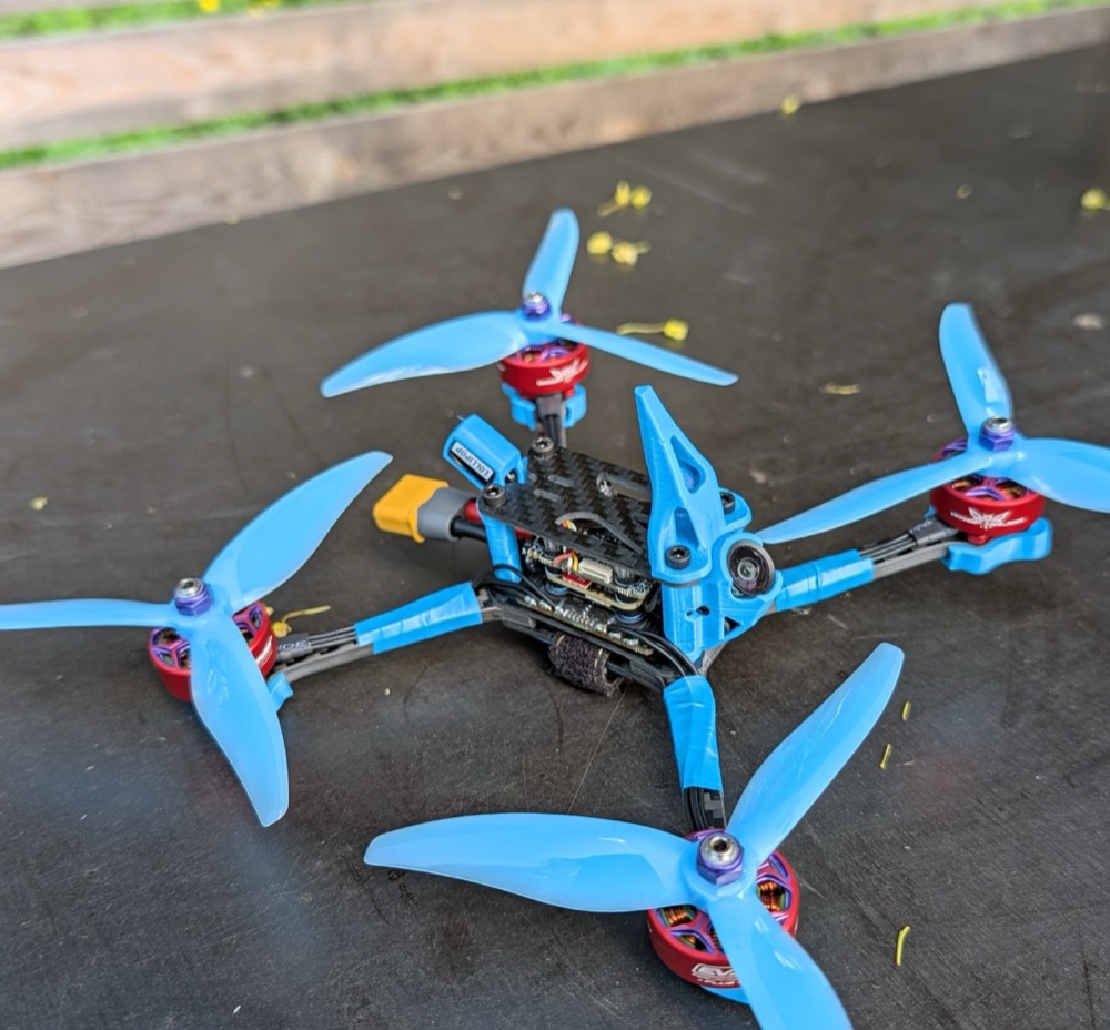 iFlight 60RS ESC configured in hybrid setup with custom low-profile FC